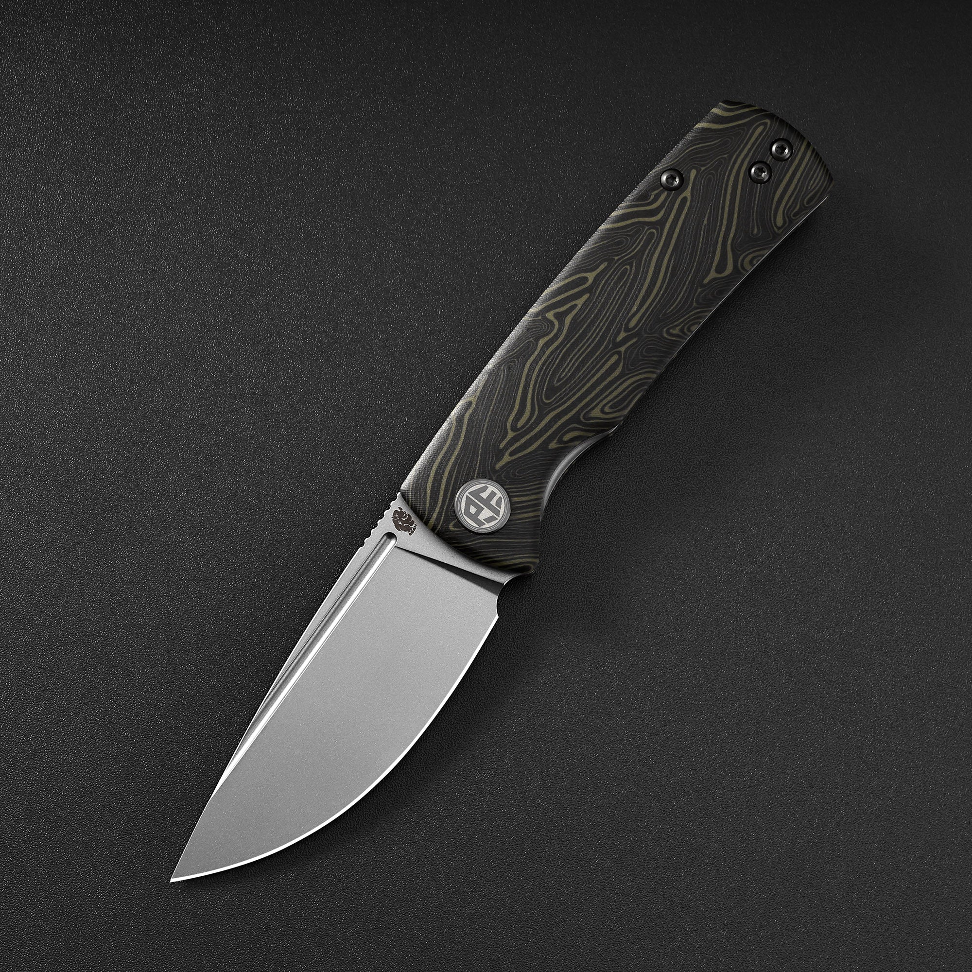 Petrified Fish PFP01X Beluga ,2.99" 14C28N Blade,95.6g G10/Carbon Fiber Handle Front Flipper Liner lock Folding knife