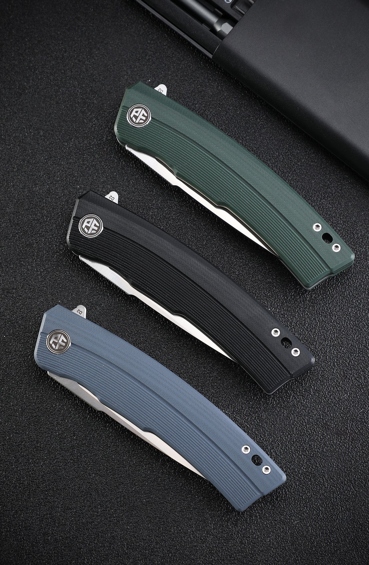 Petrified Fish PFP02 Magazine,3.66“ D2 Satin Blade,G10/Micarta/Carbon Fiber 145g folding Kinfe