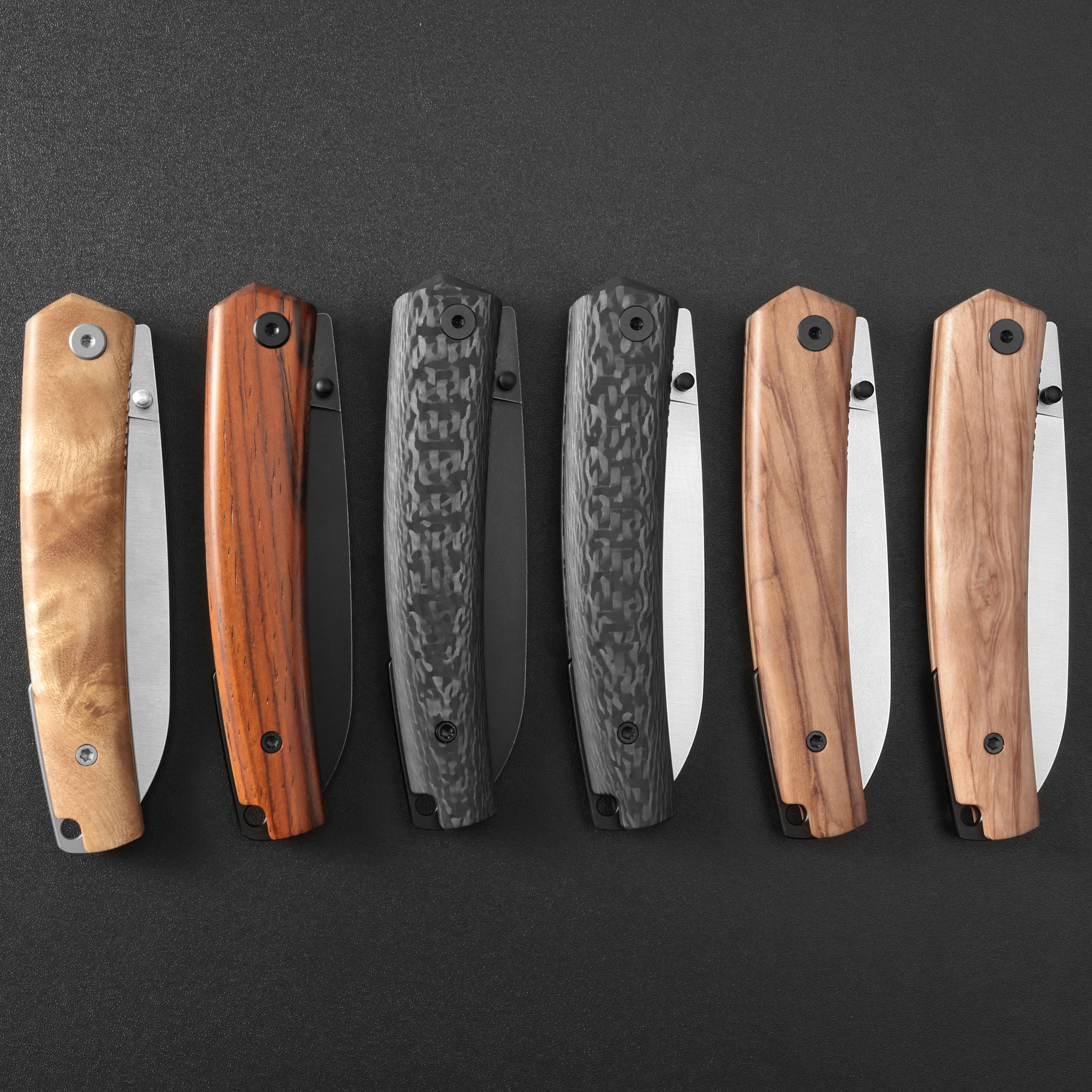 Petrified Fish PF719 V2-Patte,3.43"14C28N Steel Blade,Olive Wood/Carbon Fiber Handle,Thumb Stud Liner Lock Folding knife