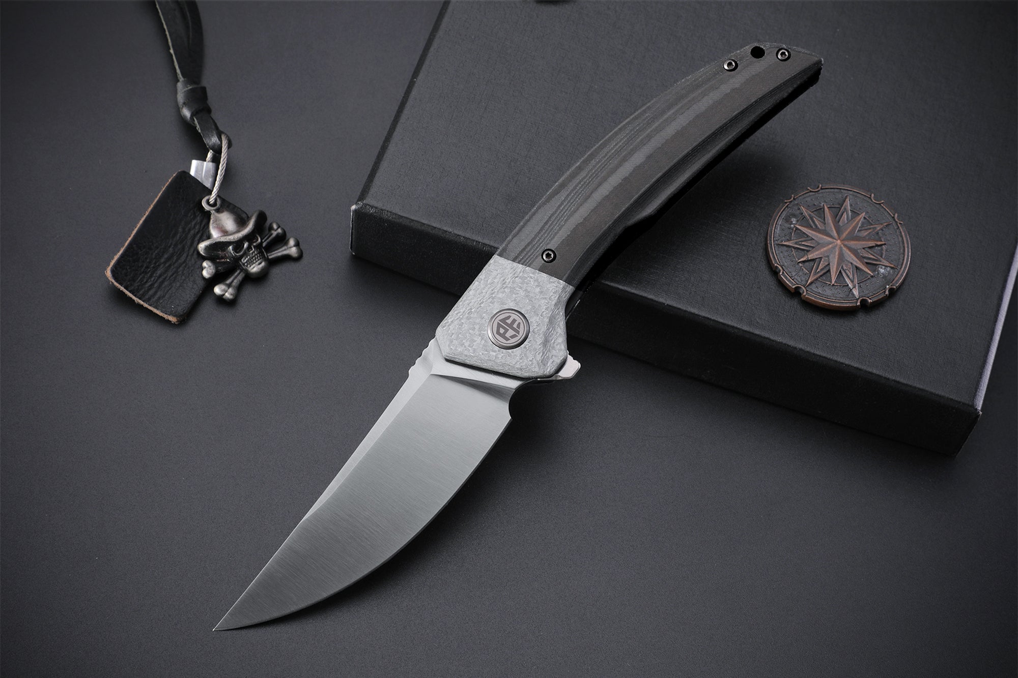 Petrified Fish PFP05 Deepsea ,3.66” K110 Blade,Carbon fiber/Micarta/Carbon fiber&G10 Handle Flipper Liner lock Folding knife