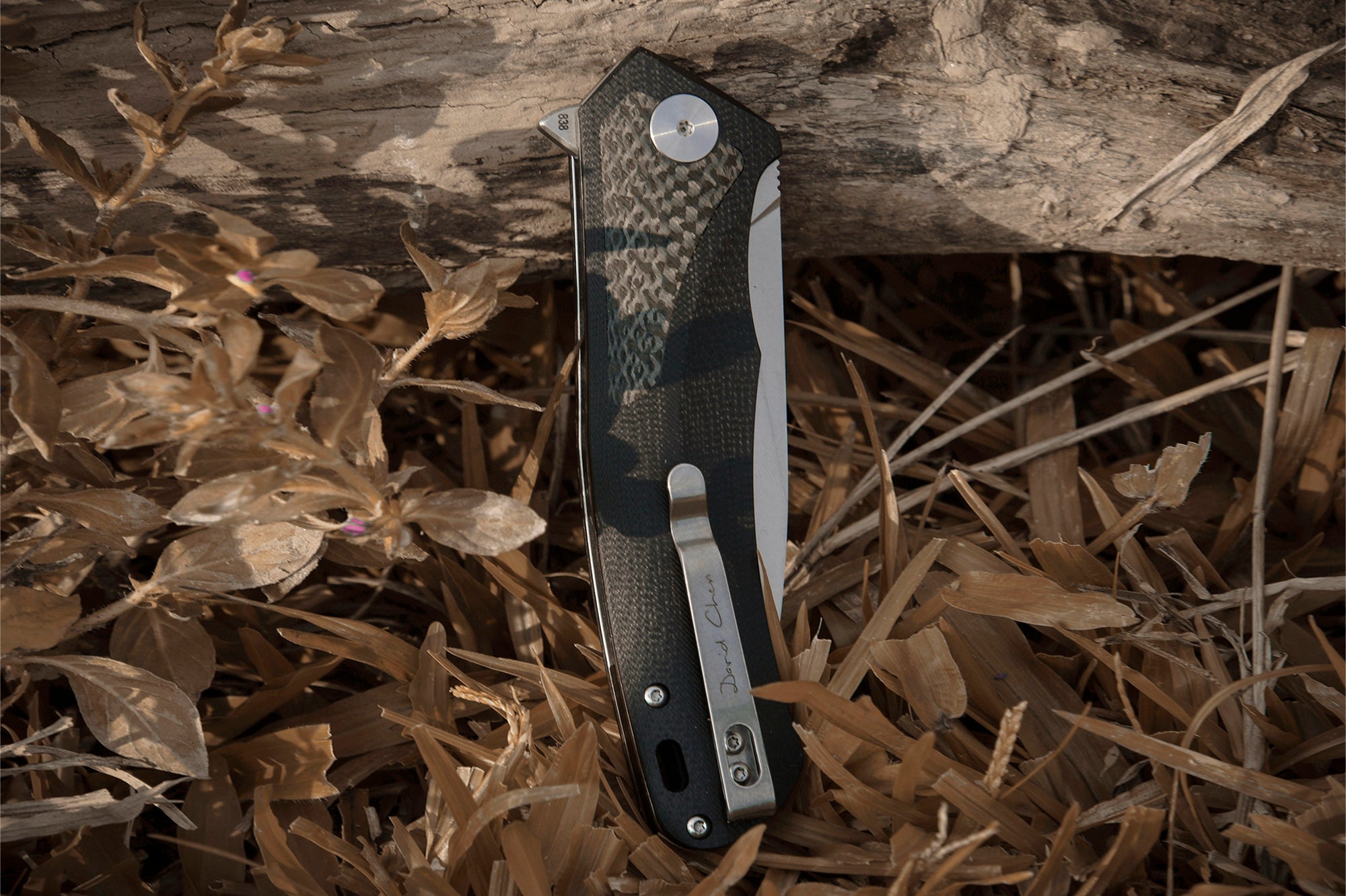 Petrified Fish PF838 Pub,3.74"D2 Steel Blade,Carbon Fiber&G10 Handle, Flipper Liner lock Folding knife