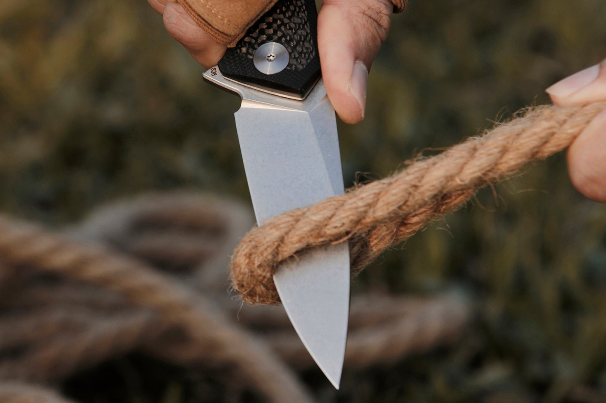 Petrified Fish PF838 Pub,3.74"D2 Steel Blade,Carbon Fiber&G10 Handle, Flipper Liner lock Folding knife