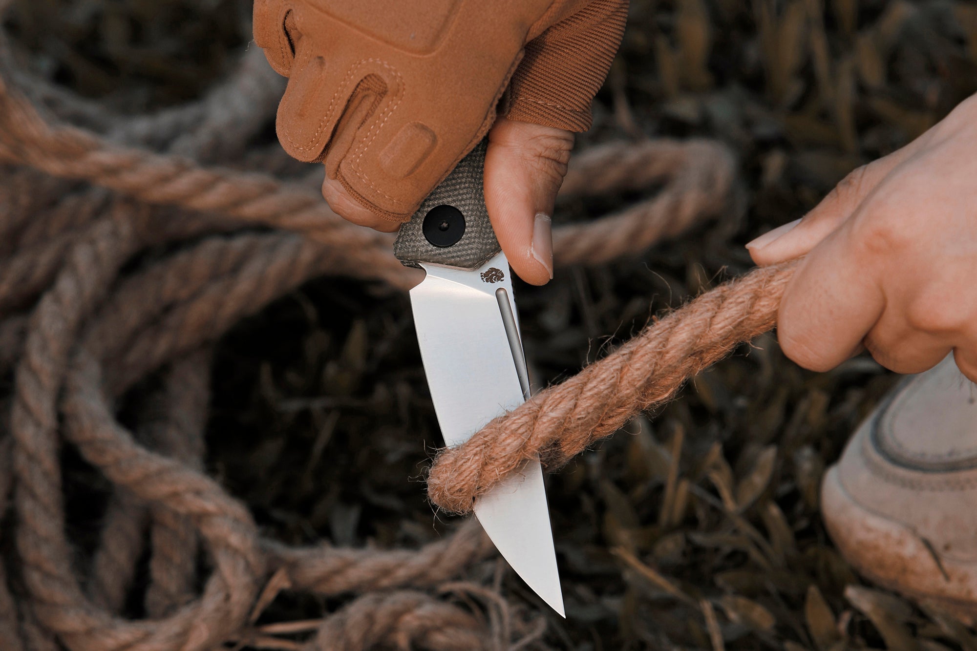 Petrified Fish PFP07 Viking  ,3.62" K110 Satin Blade, 123g G10 Handle Front Flipper Liner lock Folding knife