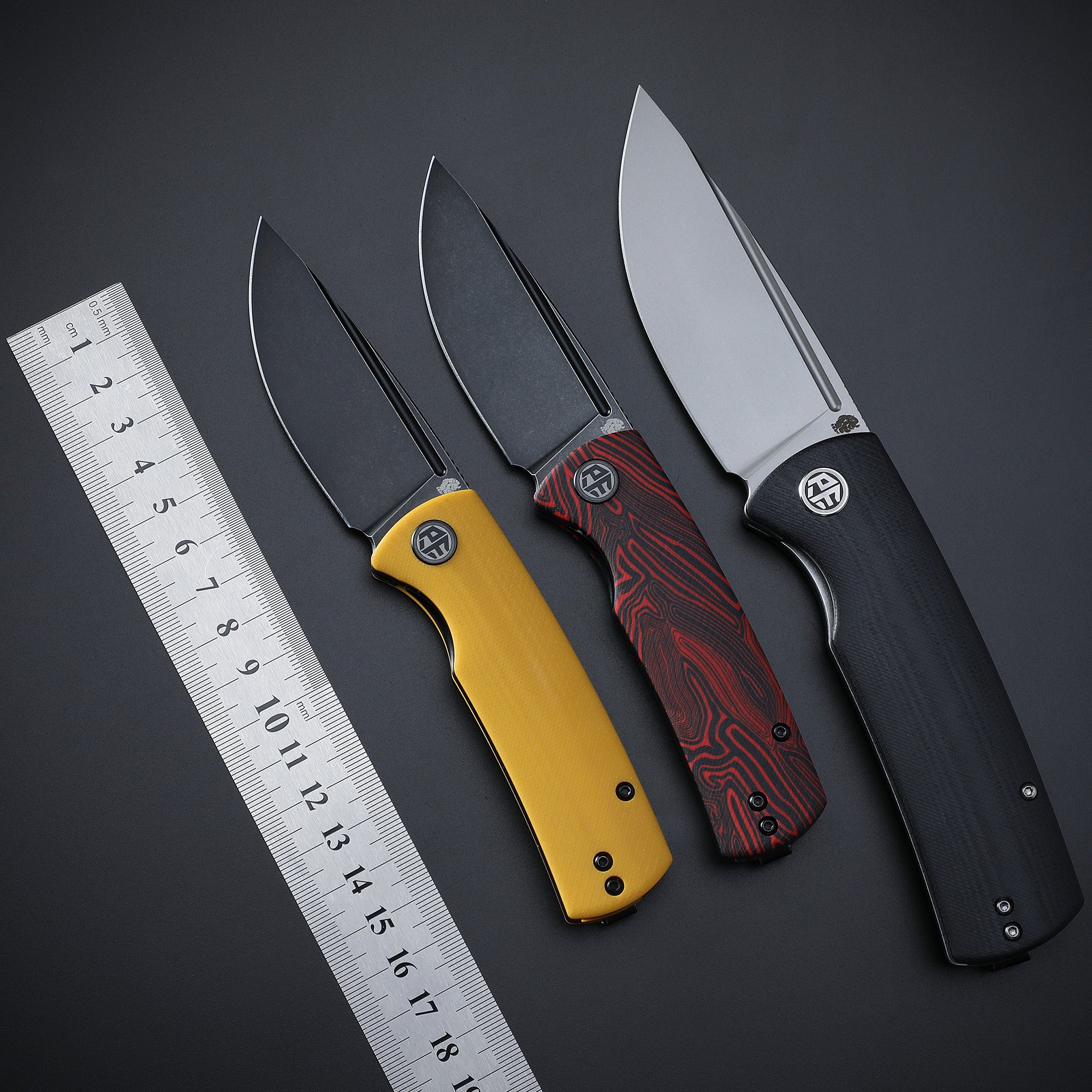 Petrified Fish PFP01X Beluga ,2.99" 14C28N Blade,95.6g G10/Carbon Fiber Handle Front Flipper Liner lock Folding knife