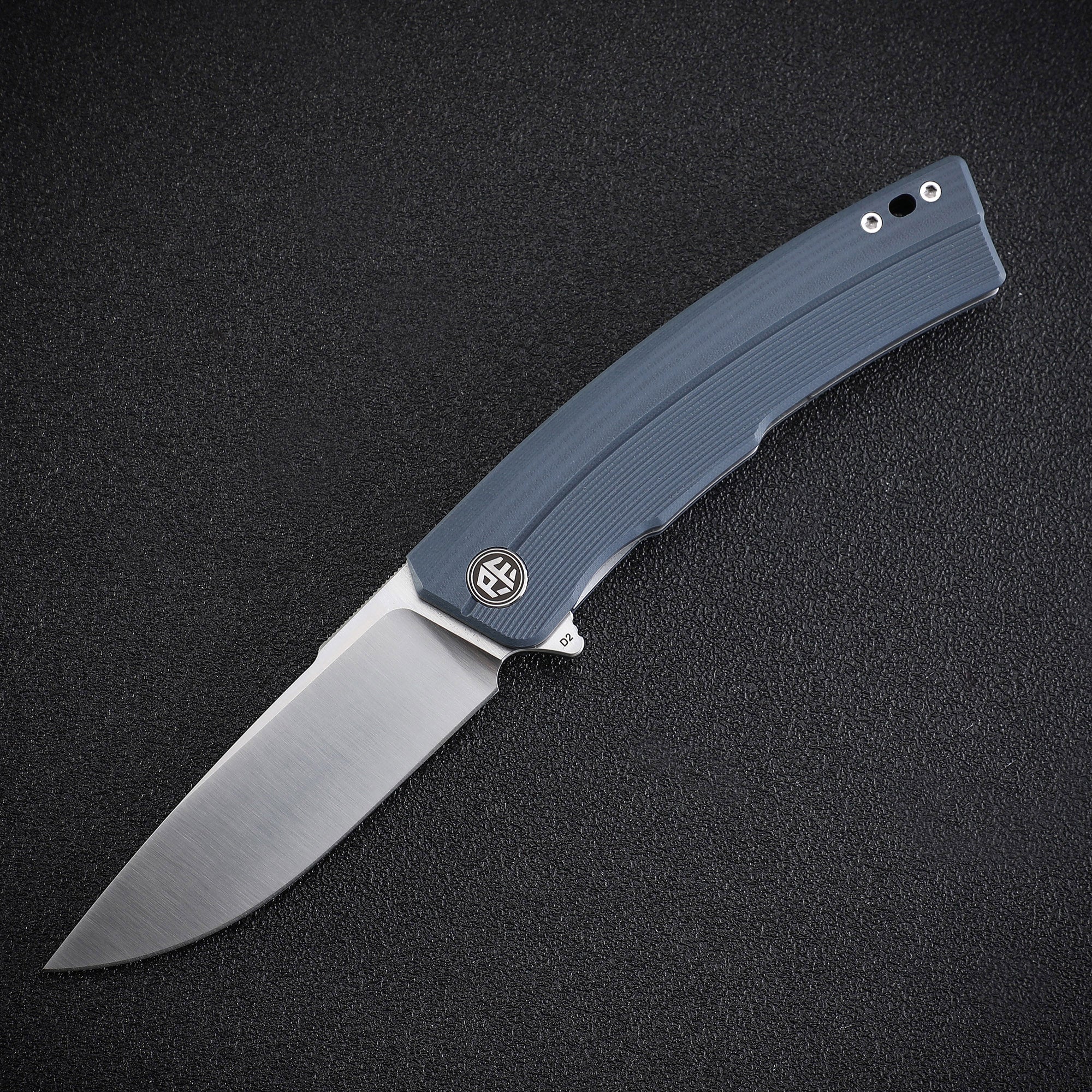 Petrified Fish PFP02 Magazine,3.66“ D2 Satin Blade，G10/Micarta/Carbon Fiber 145g folding Kinfe