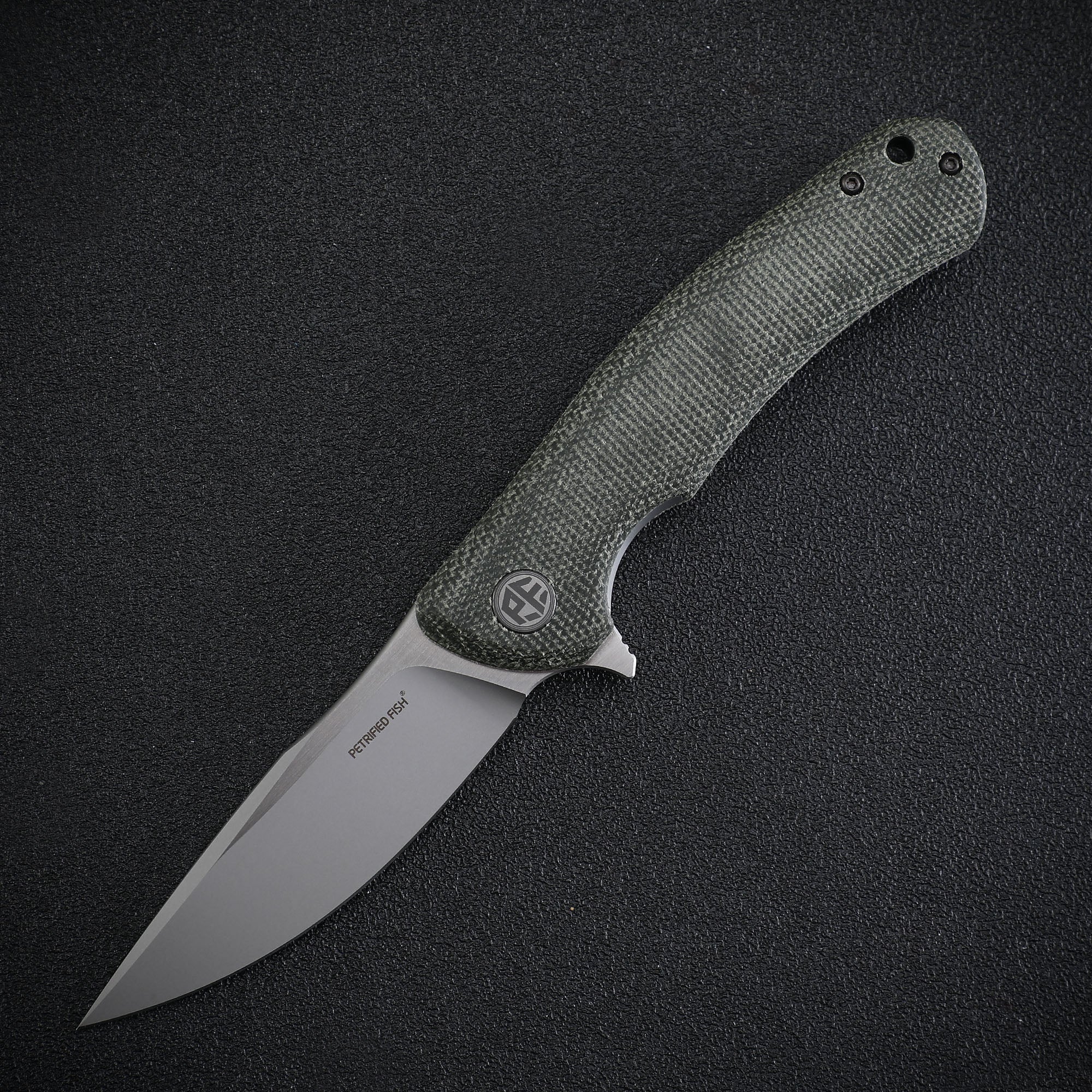 Petrified Fish PF949 Warrior Flipper Knife Carbon Fiber With G10 Handle (90mm K110)