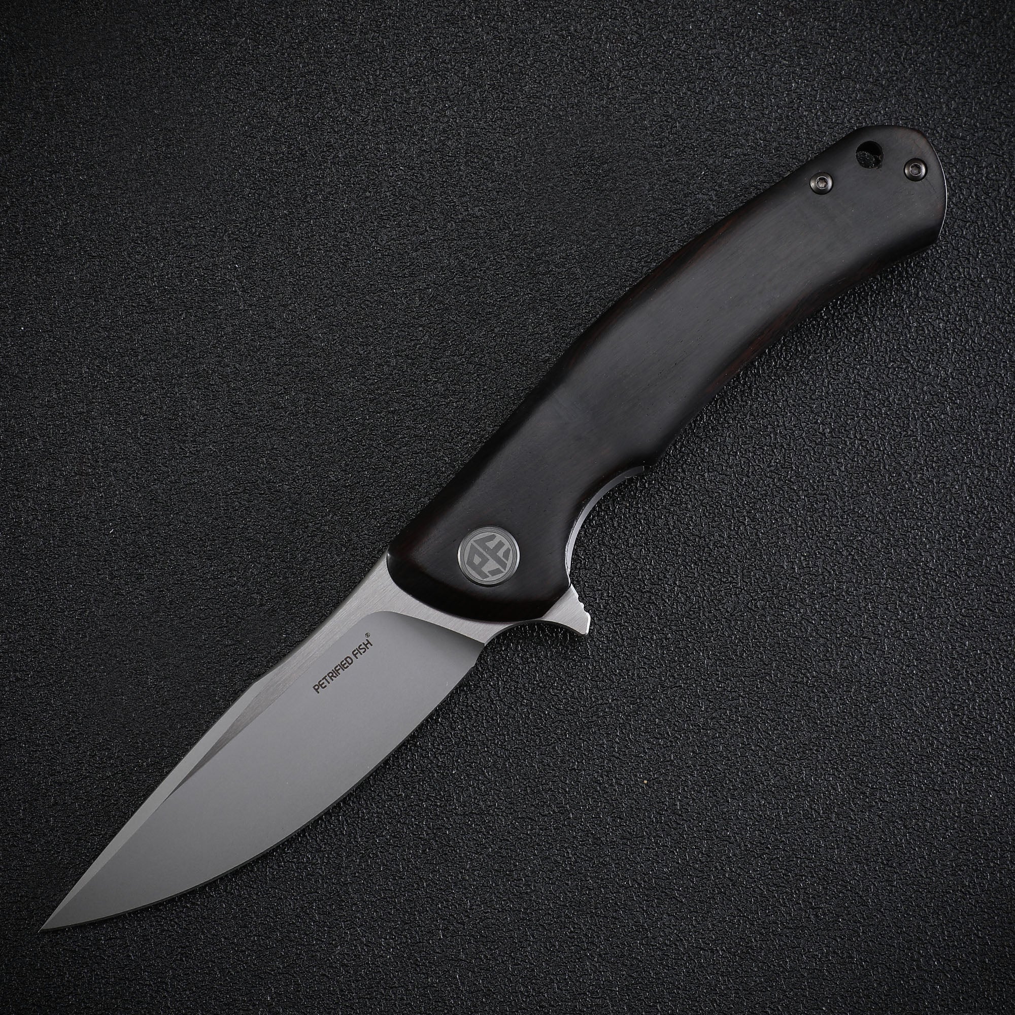 Petrified Fish PF949 Warrior Flipper Knife Carbon Fiber With G10 Handle (90mm K110)