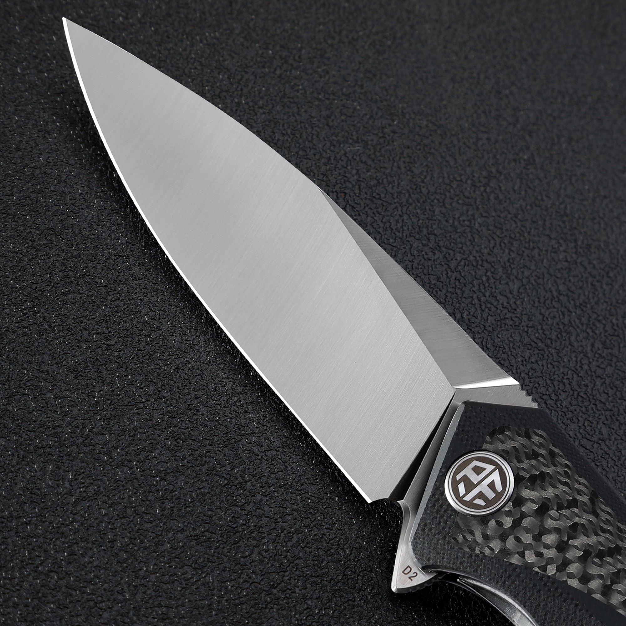 Petrified Fish PF838 Pub,3.74"D2 Steel Blade,Carbon Fiber&G10 Handle, Flipper Liner lock Folding knife