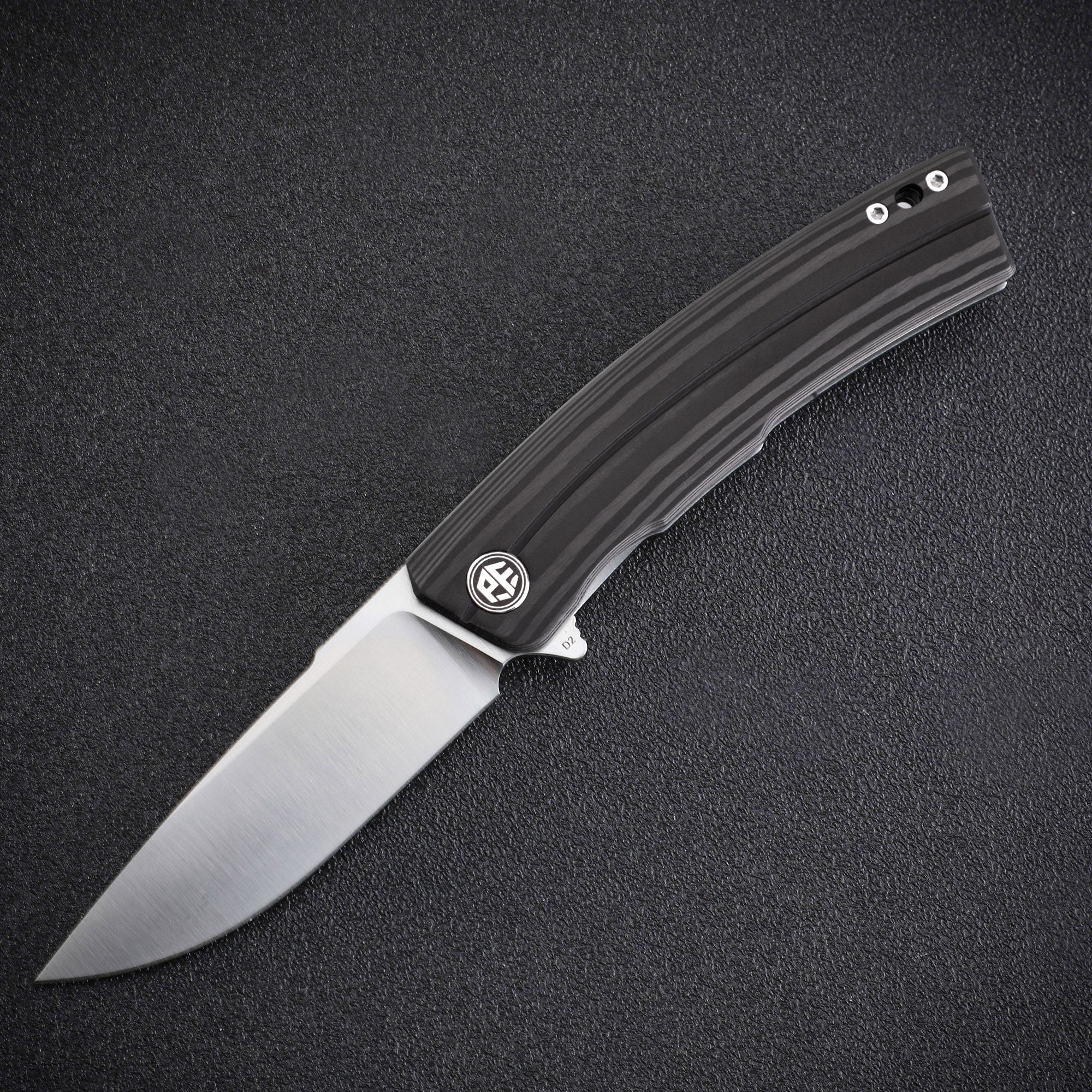 Petrified Fish PFP02 Magazine,3.66“ D2 Satin Blade，G10/Micarta/Carbon Fiber 145g folding Kinfe