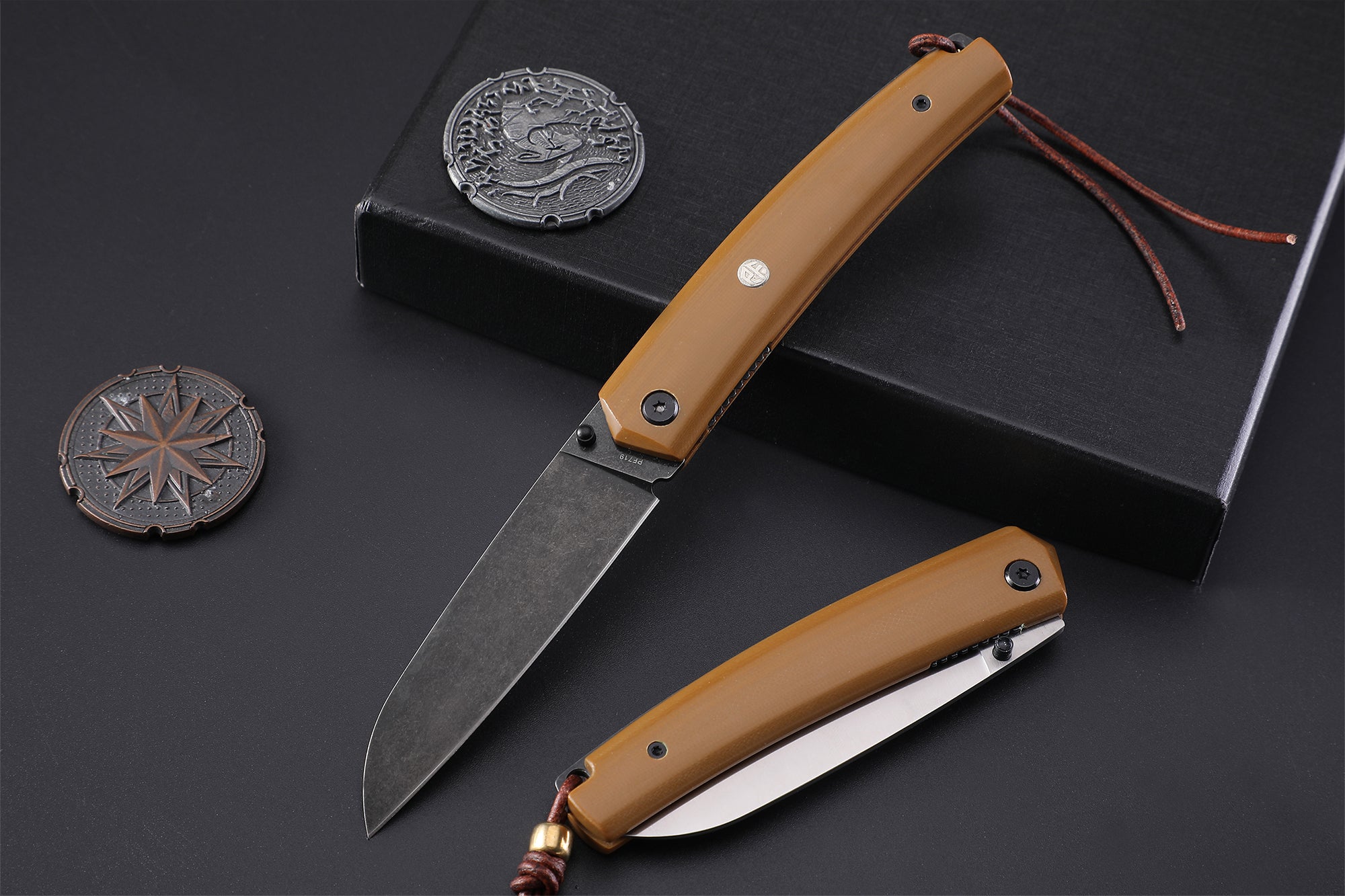 PF719 Thumb stud knife（87mm 12C27）Wood/G10 Handle