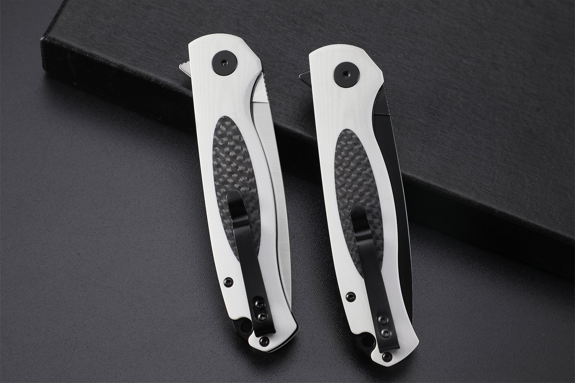 Petrified Fish PFB03 Stamp ,3.58" D2 Satin Blade, 136g G10&Carbon Fiber Handle Flipper Liner lock Folding knife